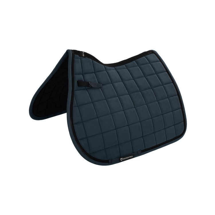 Shaped jumping saddle pad