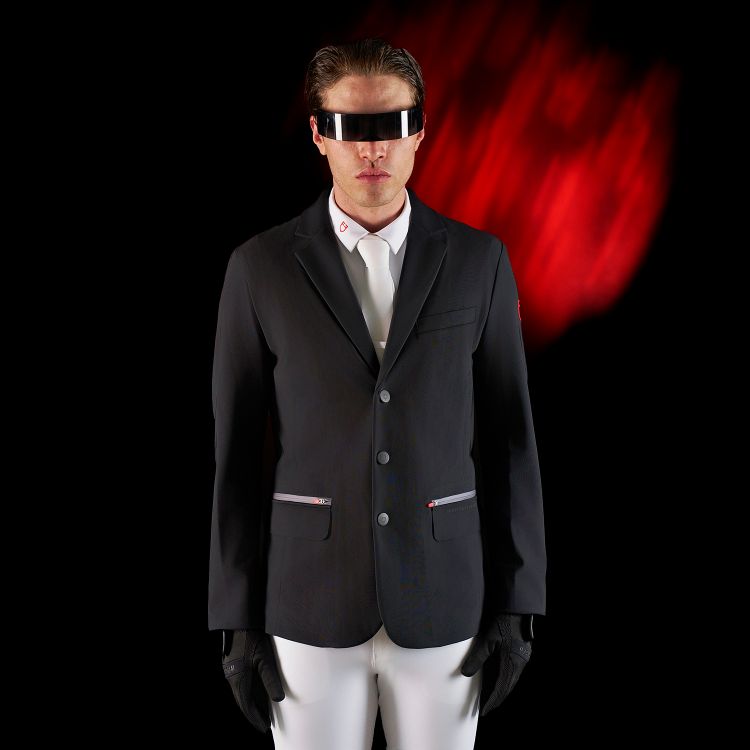 Men's competition jacket with heat-sealed seams