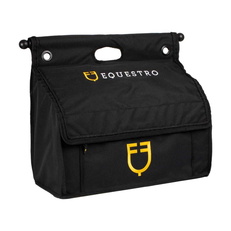 Grooming bag with bar