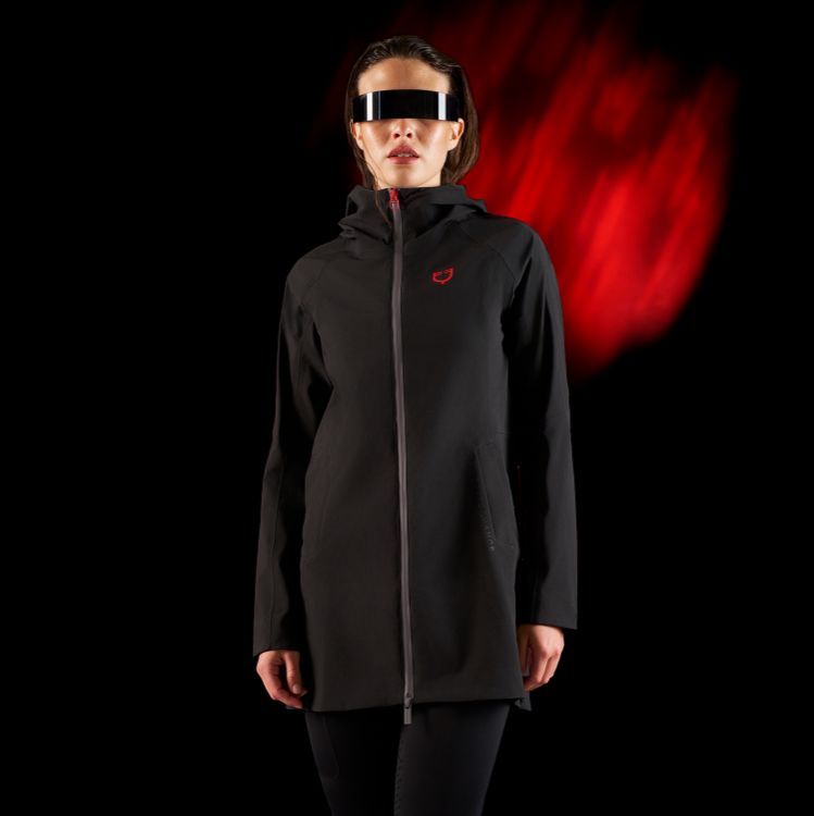 Women's long waterproof softshell jacket