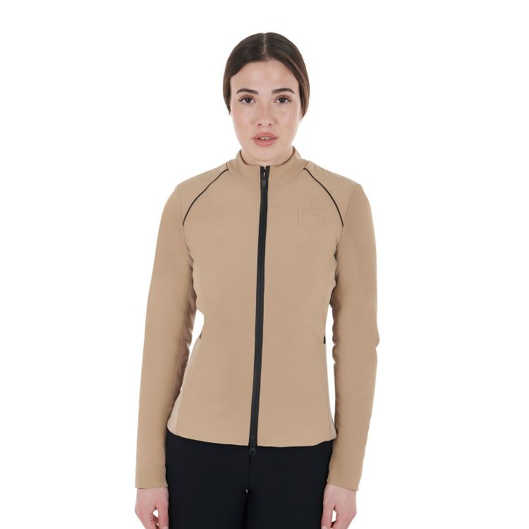 Women's softshell jacket in padded technical fabric
