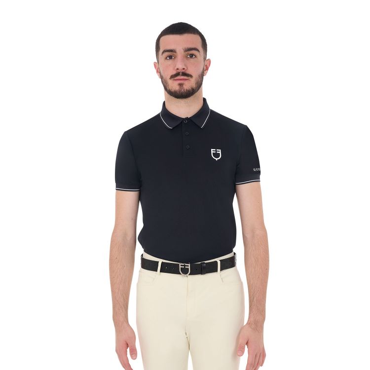 Men's training polo with contrasting details
